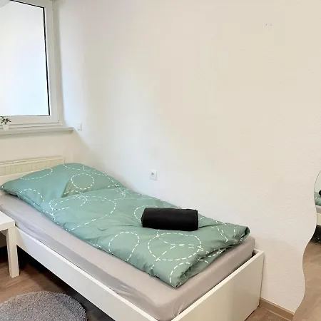 דירה Cozy Living In With Chesterfield Flair