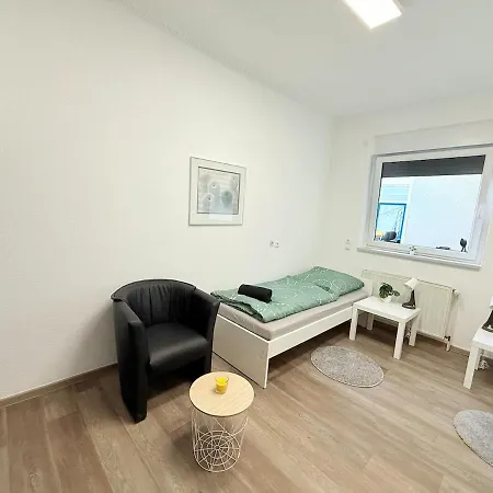 Cozy Living In With Chesterfield Flair לינגן