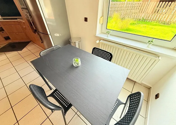 Apartman Cozy Living In With Chesterfield Flair *